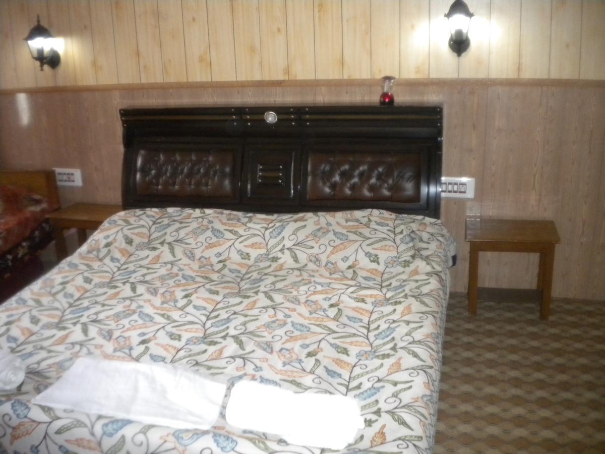 Blooming Dale Hotel Srīnagar 外观 照片