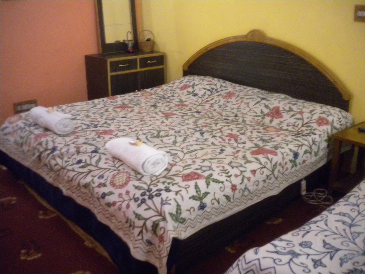 Blooming Dale Hotel Srīnagar 外观 照片
